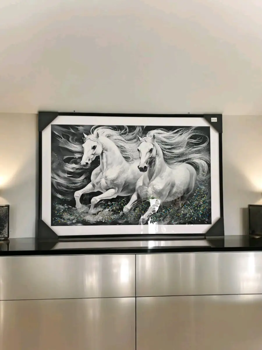 CADRE CHEVAUX BLANCS 92x62cm | MULTI-AFFAIRES