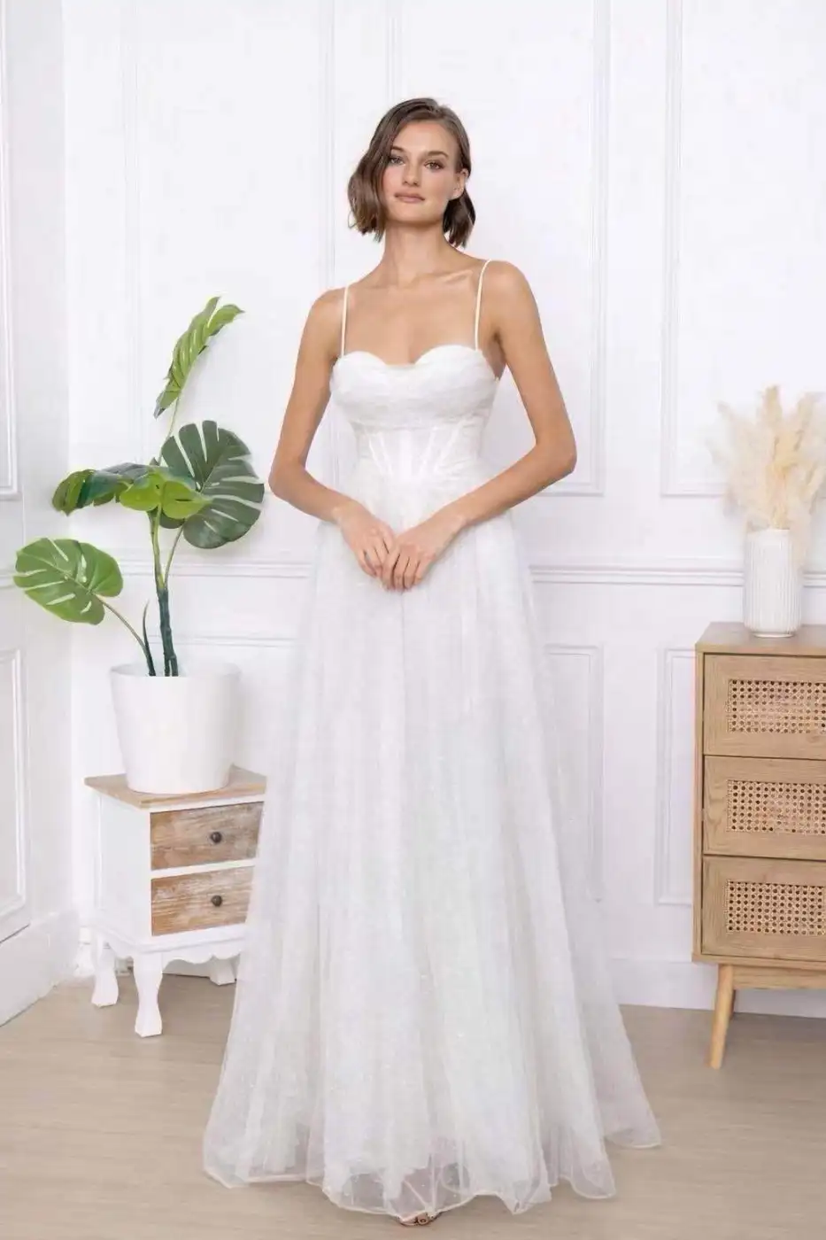 10604741727404 | La maison des robes