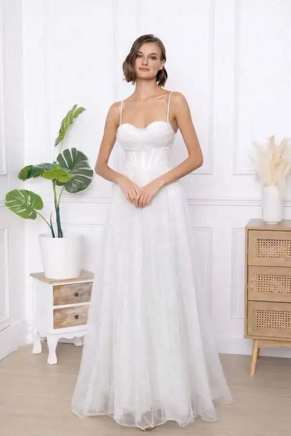 10604741727404 | La maison des robes