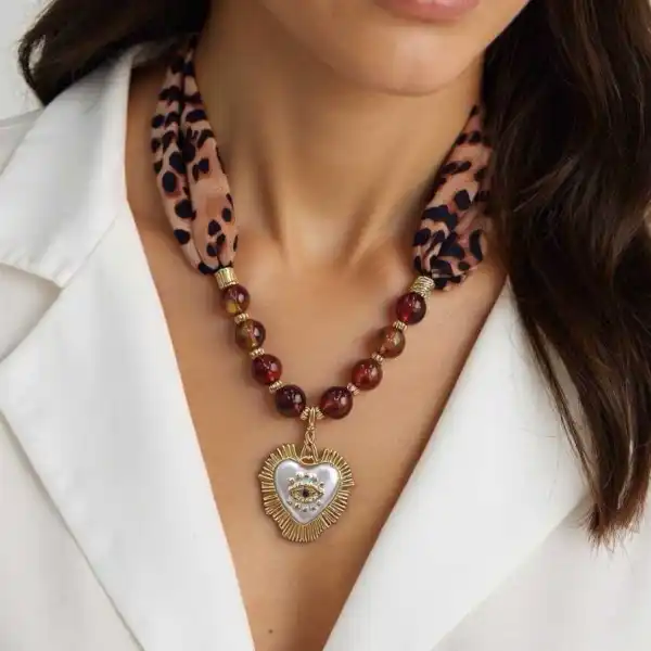 COLLIER  LÉOPARD EN ACIER INOXYDABLE AVEC PERLES EN RÉSINE | Bijoux fantaisie 