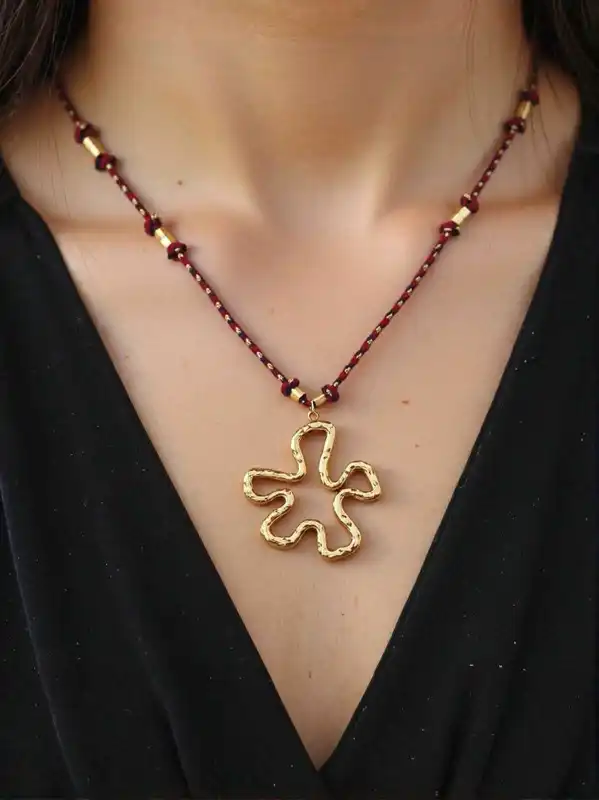 COLLIER CORDON ORNE DE CUBES ET PENDENTIF EN ACIER INOXYDABLE  | Bijoux fantaisie 