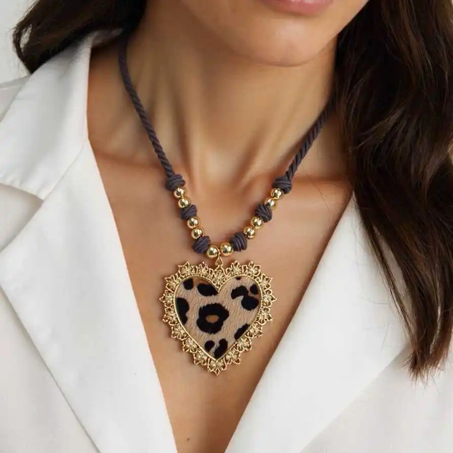 COLLIER CORDON ORNE DE PERLES ET PENDENTIF EN ACIER INOXYDABLE  | Bijoux fantaisie 