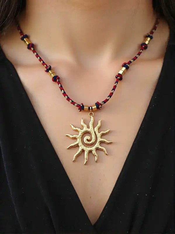 COLLIER CORDON ORNE DE CUBES ET PENDENTIF EN ACIER INOXYDABLE | Bijoux fantaisie 