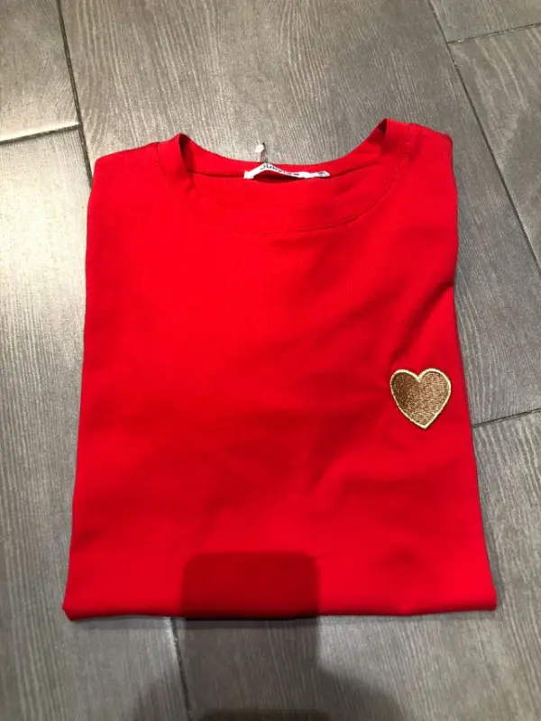 Tshirt avec broderie coeur | Seasons