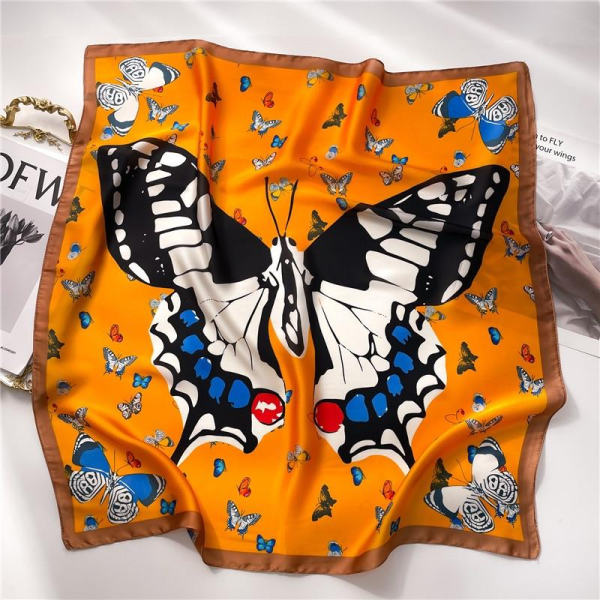 Carré  20% SOIE 80% POLYESTER 70/70cms | Equipement Mondial